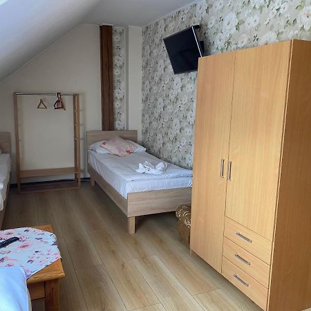 Hotel Babie Lato à Leśna Extérieur photo