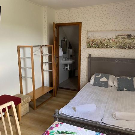 Hotel Babie Lato à Leśna Extérieur photo