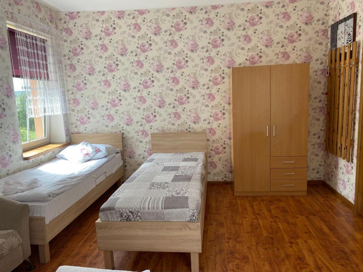 Hotel Babie Lato à Leśna Extérieur photo