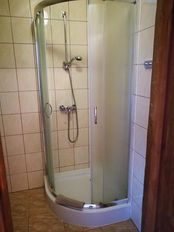 Hotel Babie Lato à Leśna Extérieur photo